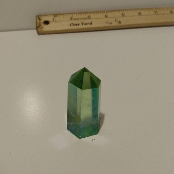 Green Aura Quartz point 32.3g - Picture 3 of 5